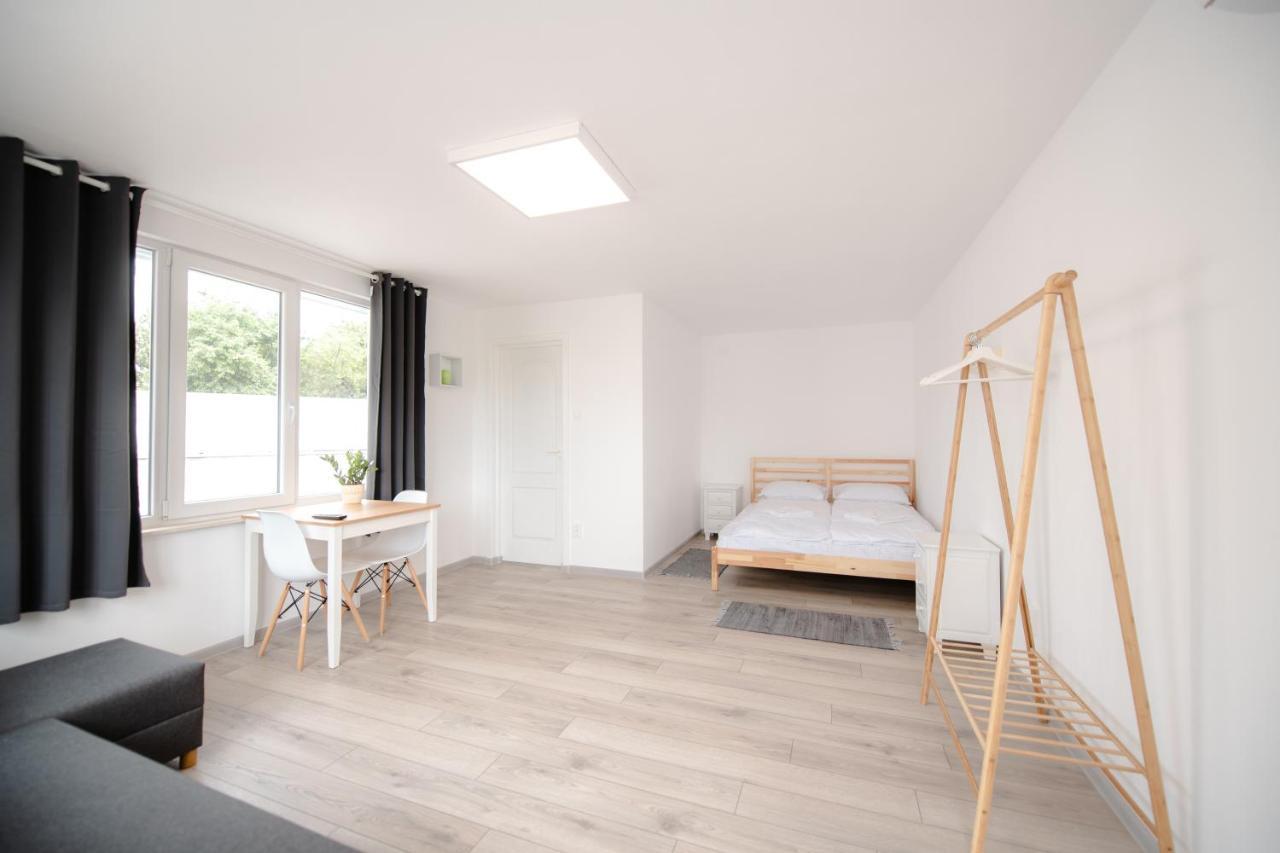 Pixel Guesthouse Tîrgu Secuiesc Екстериор снимка