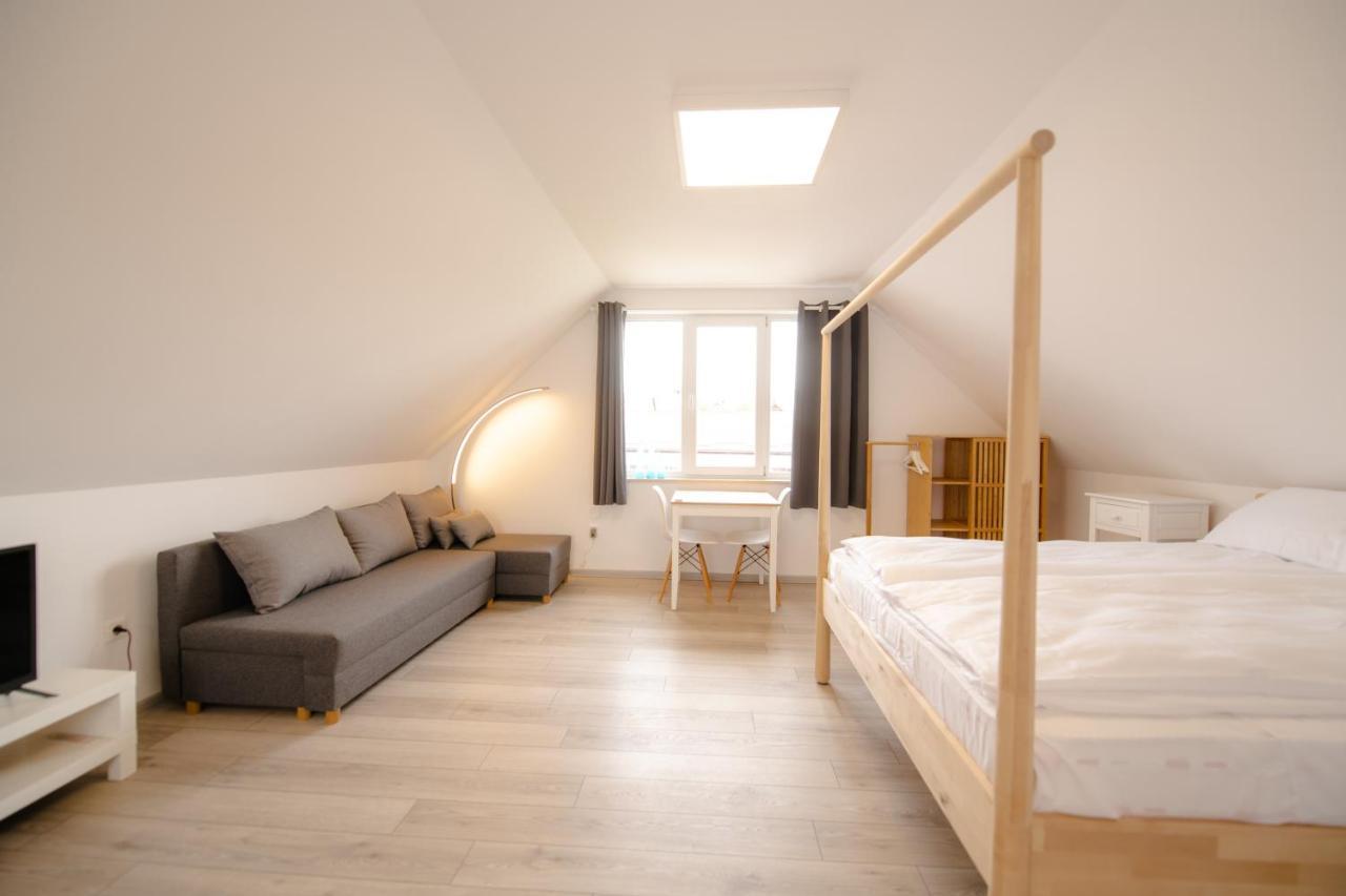 Pixel Guesthouse Tîrgu Secuiesc Екстериор снимка
