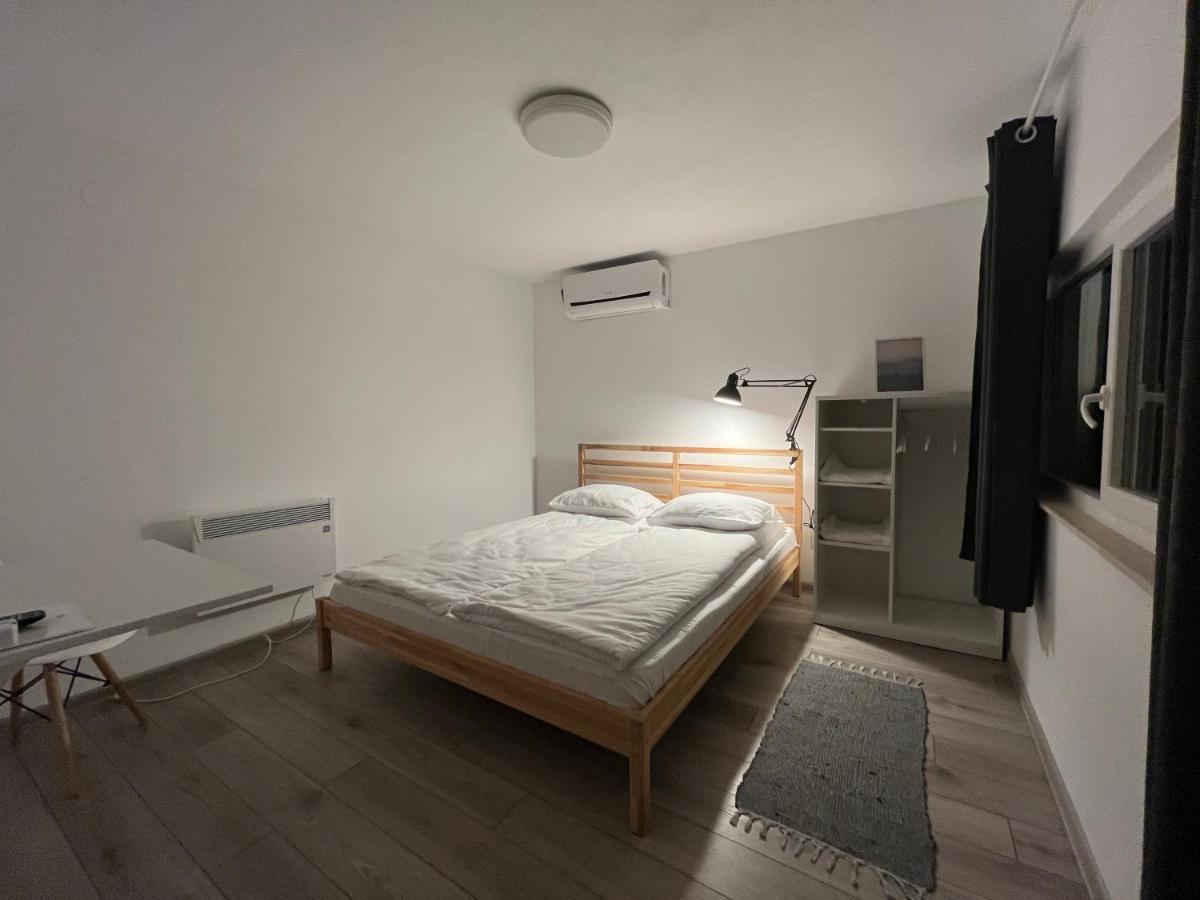 Pixel Guesthouse Tîrgu Secuiesc Екстериор снимка