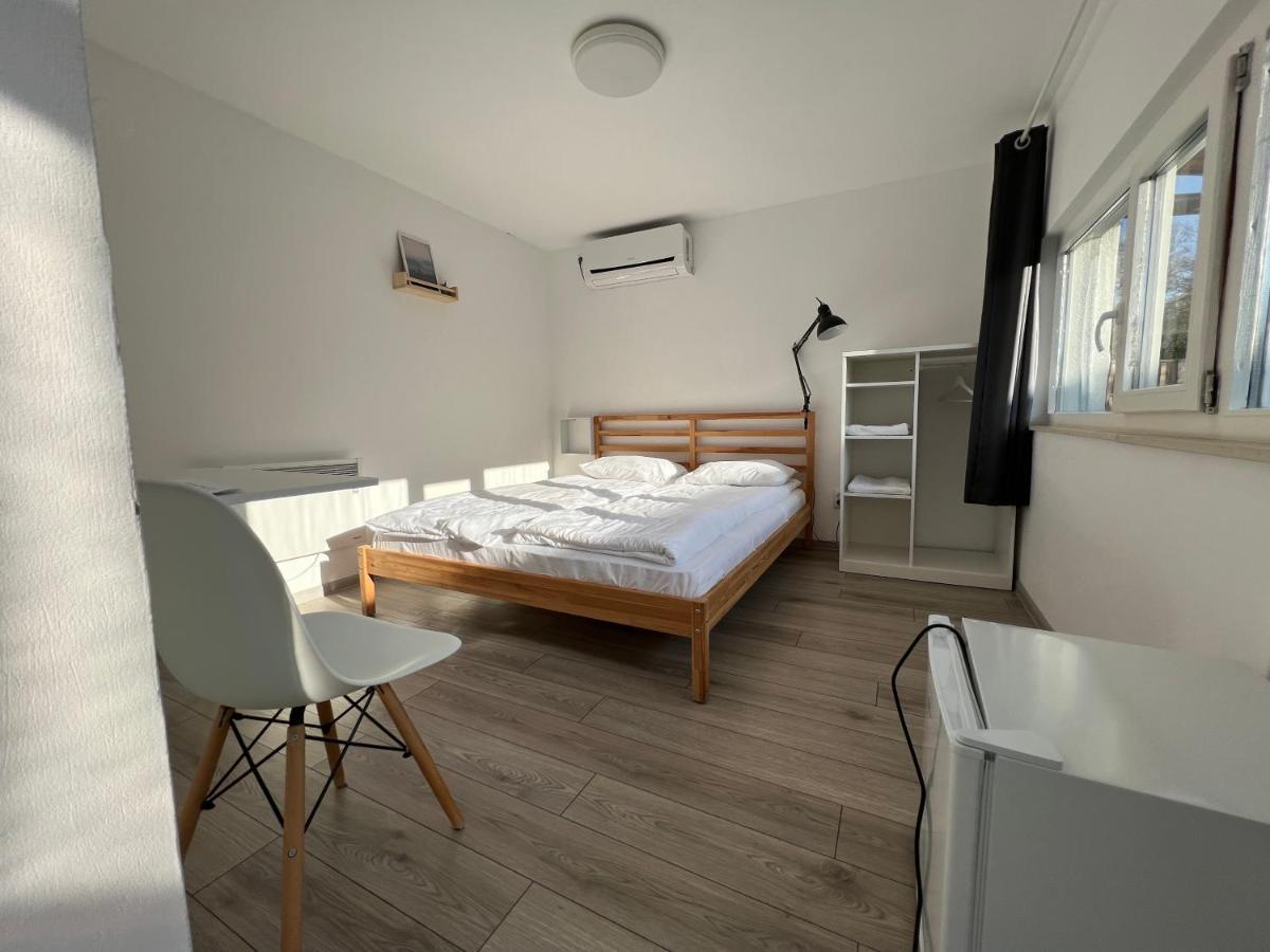 Pixel Guesthouse Tîrgu Secuiesc Екстериор снимка